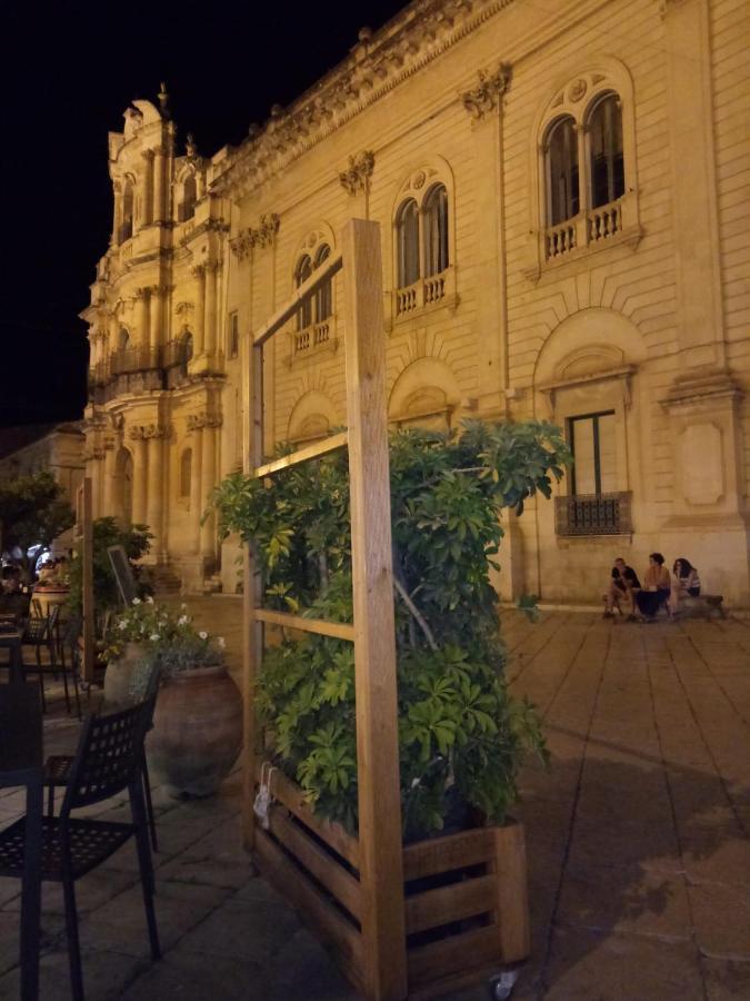 Appartamento Casa di Elena - Centro Storico Scicli Esterno foto