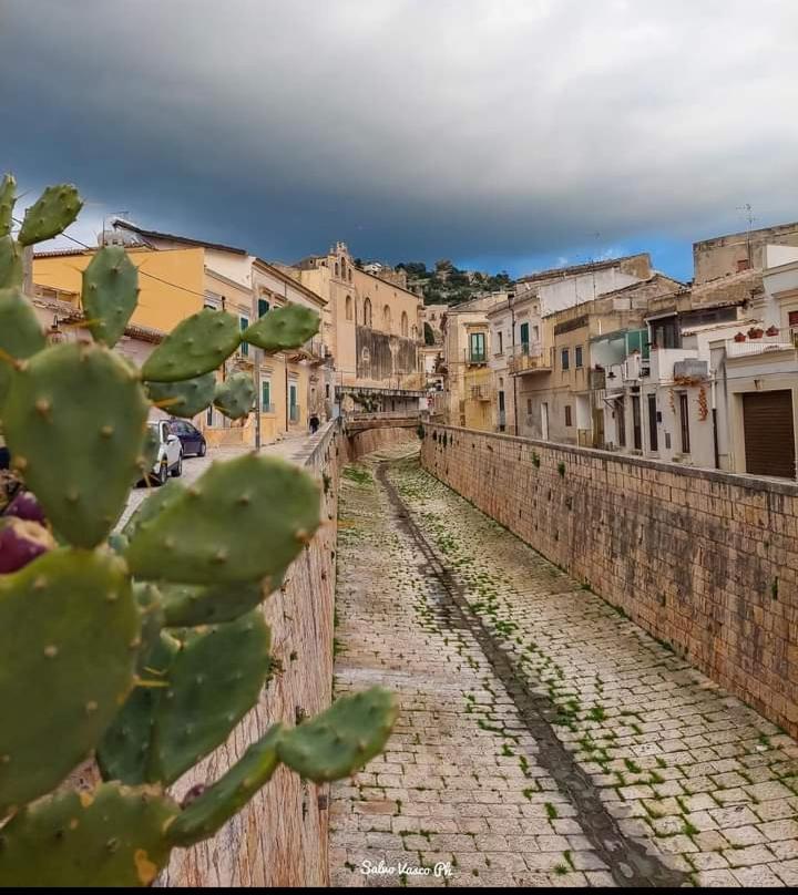 Appartamento Casa di Elena - Centro Storico Scicli Esterno foto