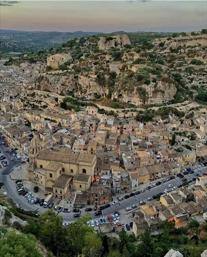 Appartamento Casa di Elena - Centro Storico Scicli Esterno foto